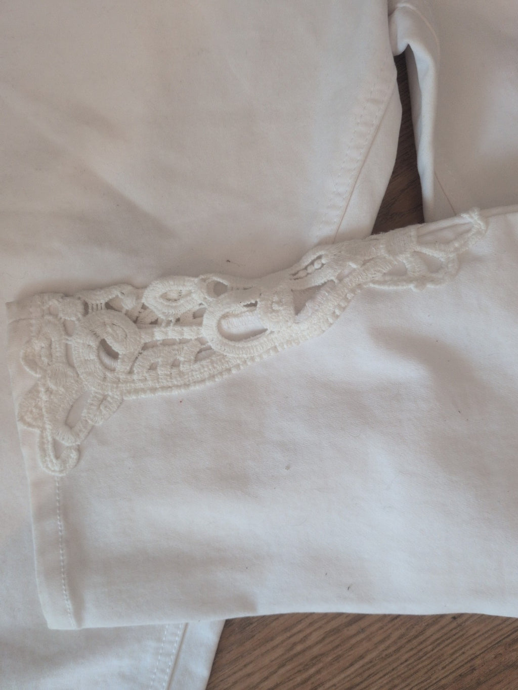 Soon 10 White Jegging With Detail On Hem