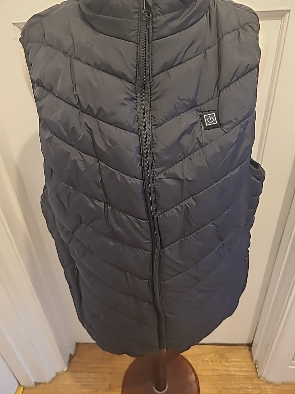 Mens Size Large Black Sleeveless Puffer