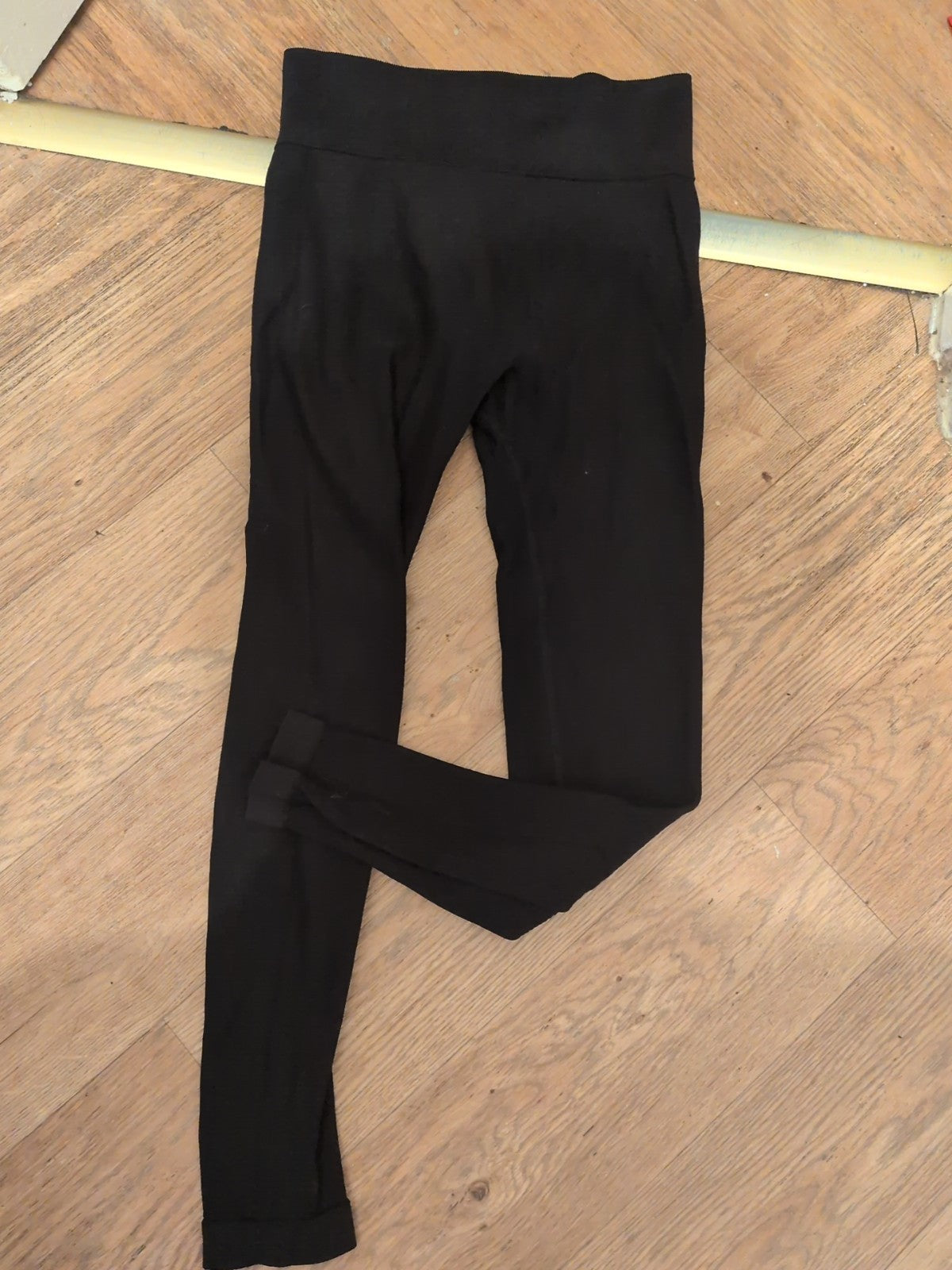 M/L Nylon Black Ribbed Leggings
