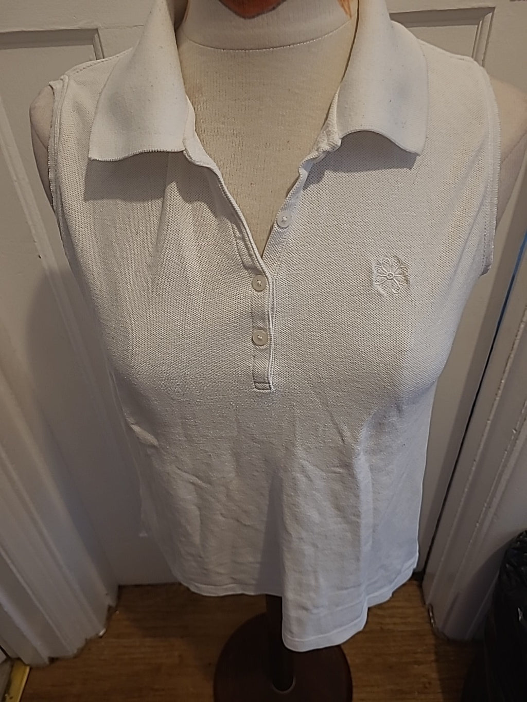 Mens AW Golf Size Medium White Sleeveless Polo