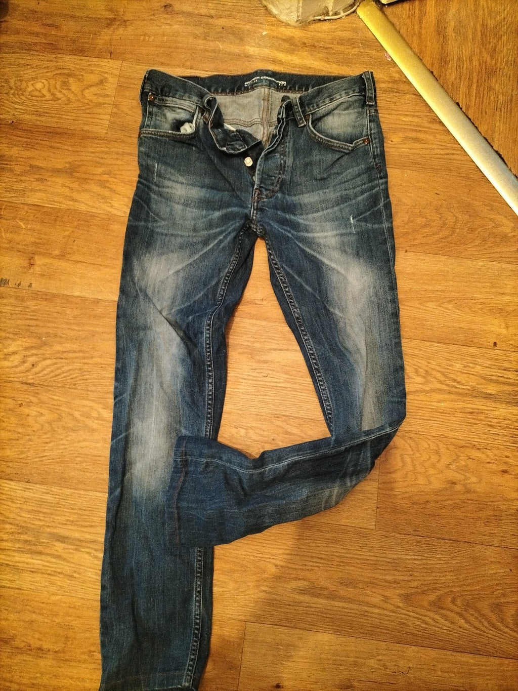 Mens French Connection Size 28x33 Slim Distressed Jeans