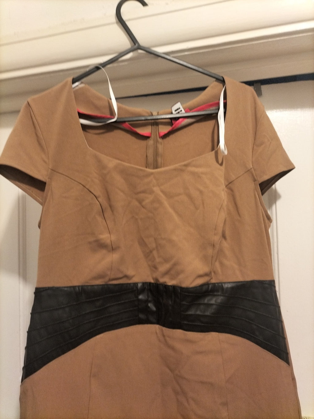Ladies Magi Size 12 Brown And Black Sleeveless Dress