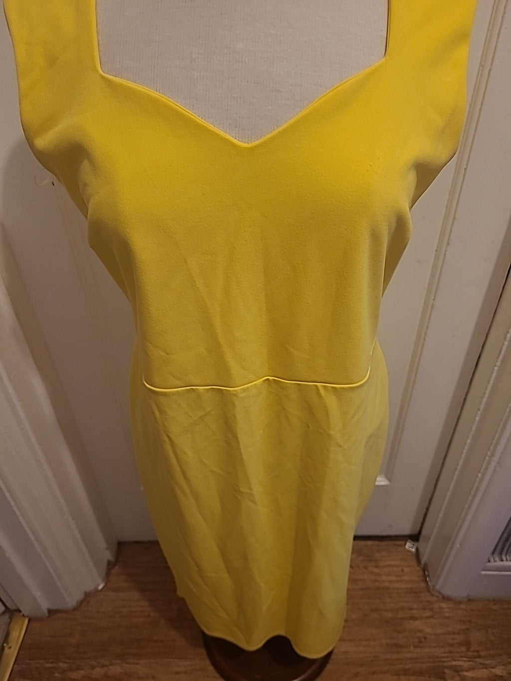Ladies KDK London Size 16 Yellow Sleeveless Long Dress