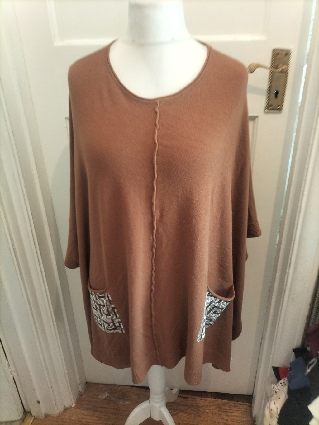 M&V S/M Brown Poncho
