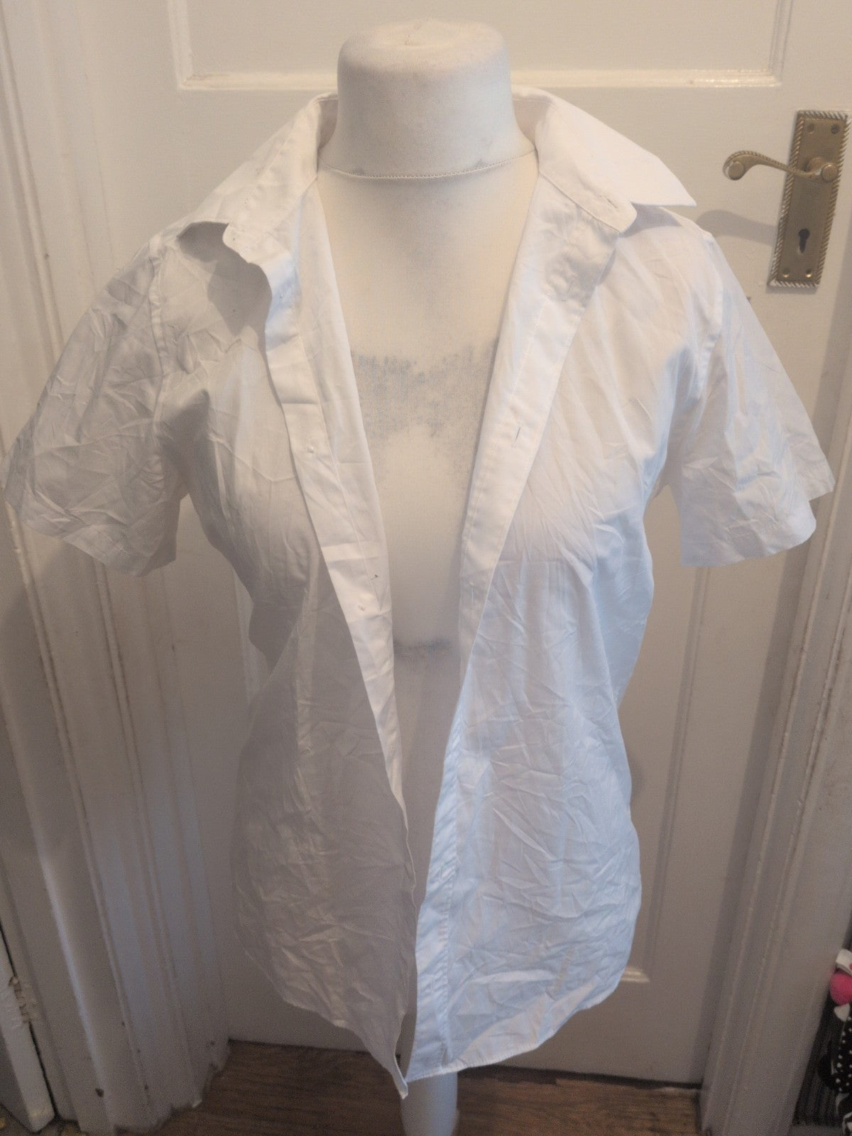 Boys F&F Size 15-16 Years White Short Sleeve Shirt