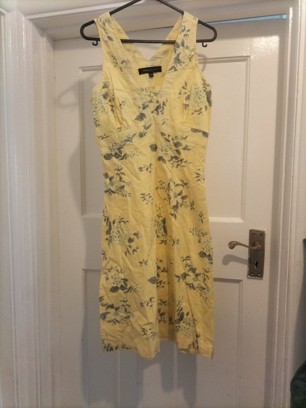 Ladies Great Plains Size XS Yellow Floral Sleeveless Dress