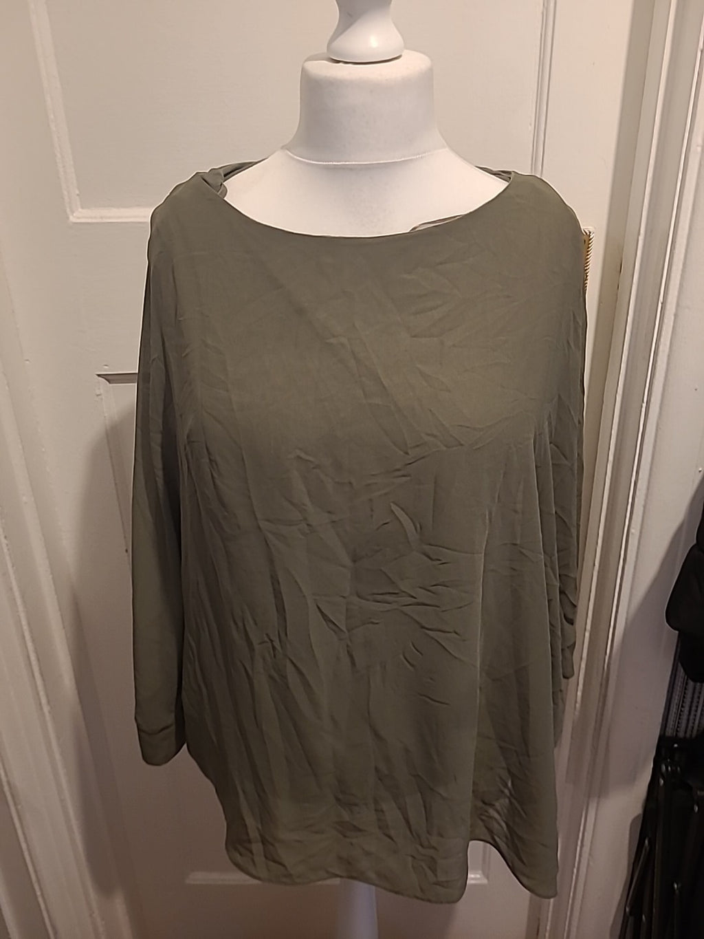 Ladies Wallis Size XL Green Lined Sleeveless Blouse