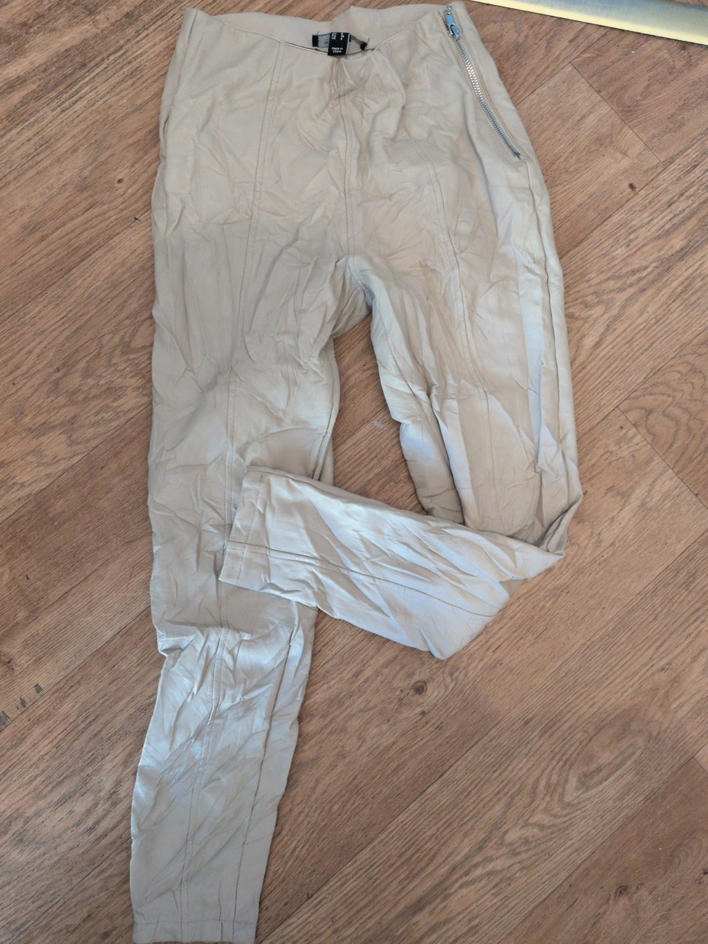New Look Petite 8 Cream Faux Leather Jegging