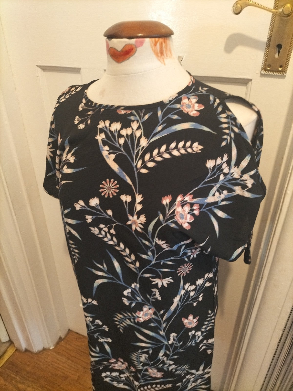 Ladies Peacocks Size 8 Black Floral Open Shoulder Dress