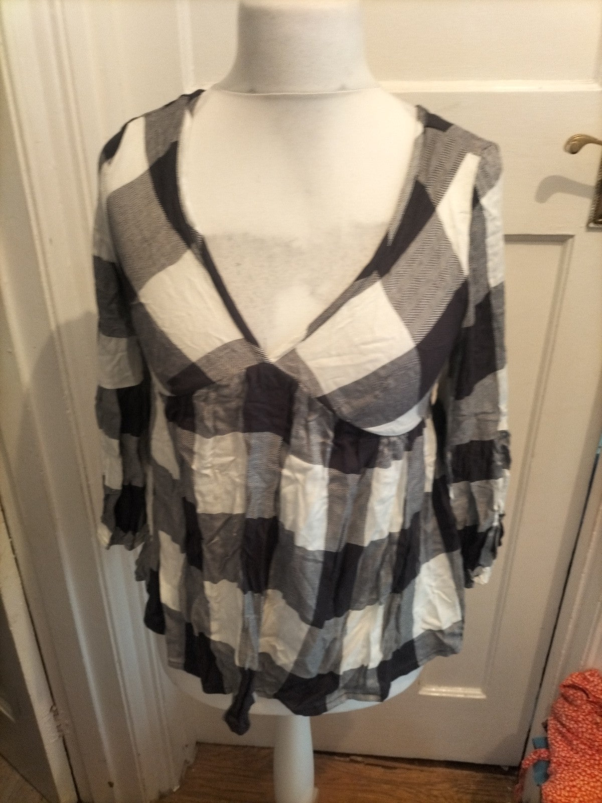 Primark 10 Grey Black And White V Neck Long Sleeve Blouse