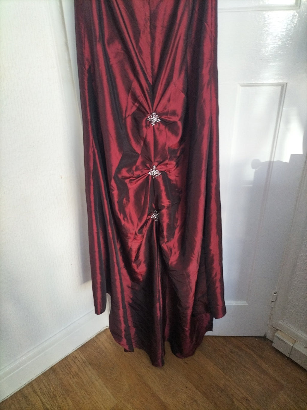 Ladies Size 14 Deep Purple Sleeveless Strapless Ball Gown Dress