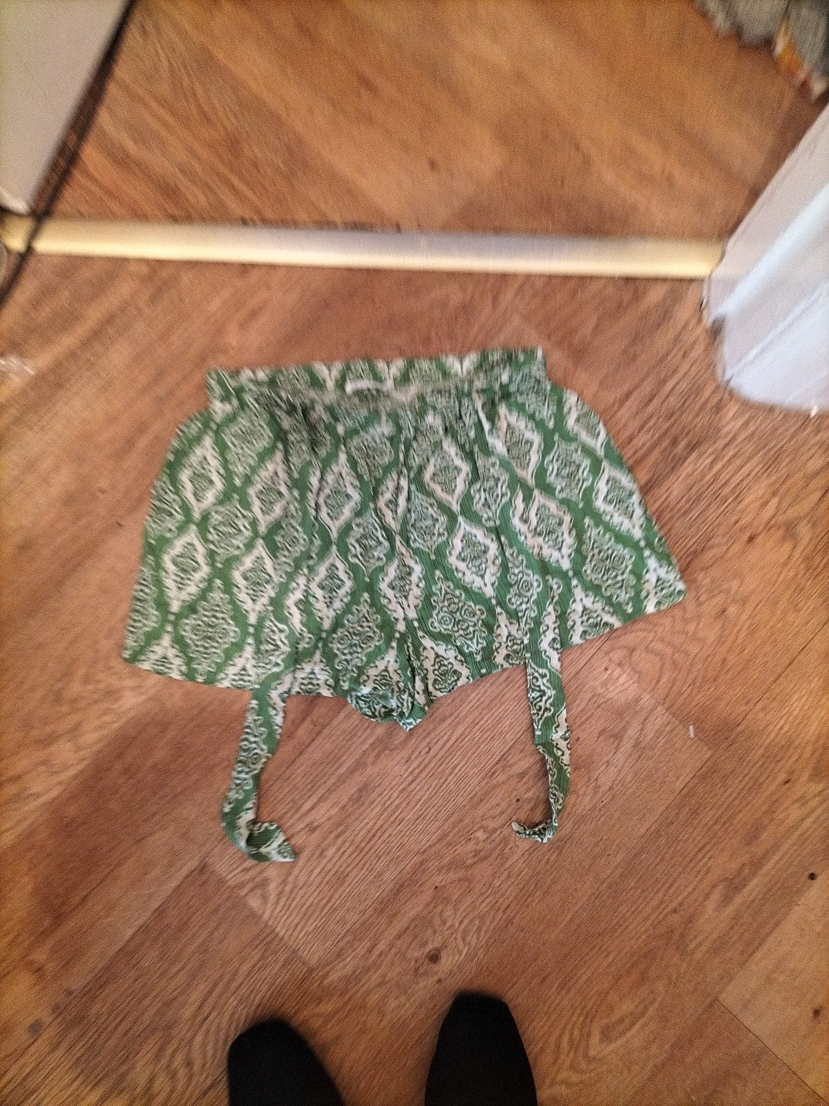 Ladies Primark Size 10 Green Aztec Elasticated Hot Pants