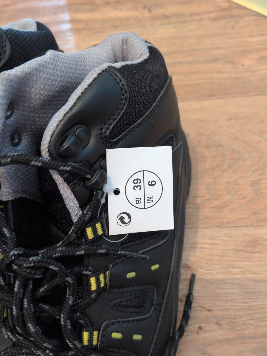 Brand New UK 6 Black Work Boots(No Steel Toe)