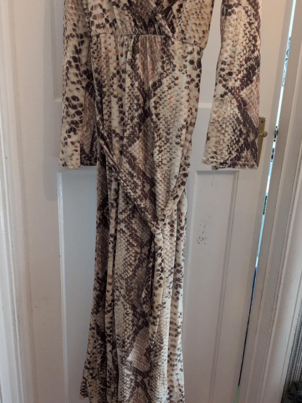 Prettylittlething 16 Green Gold V Neck Long Sleeve Jumpsuit