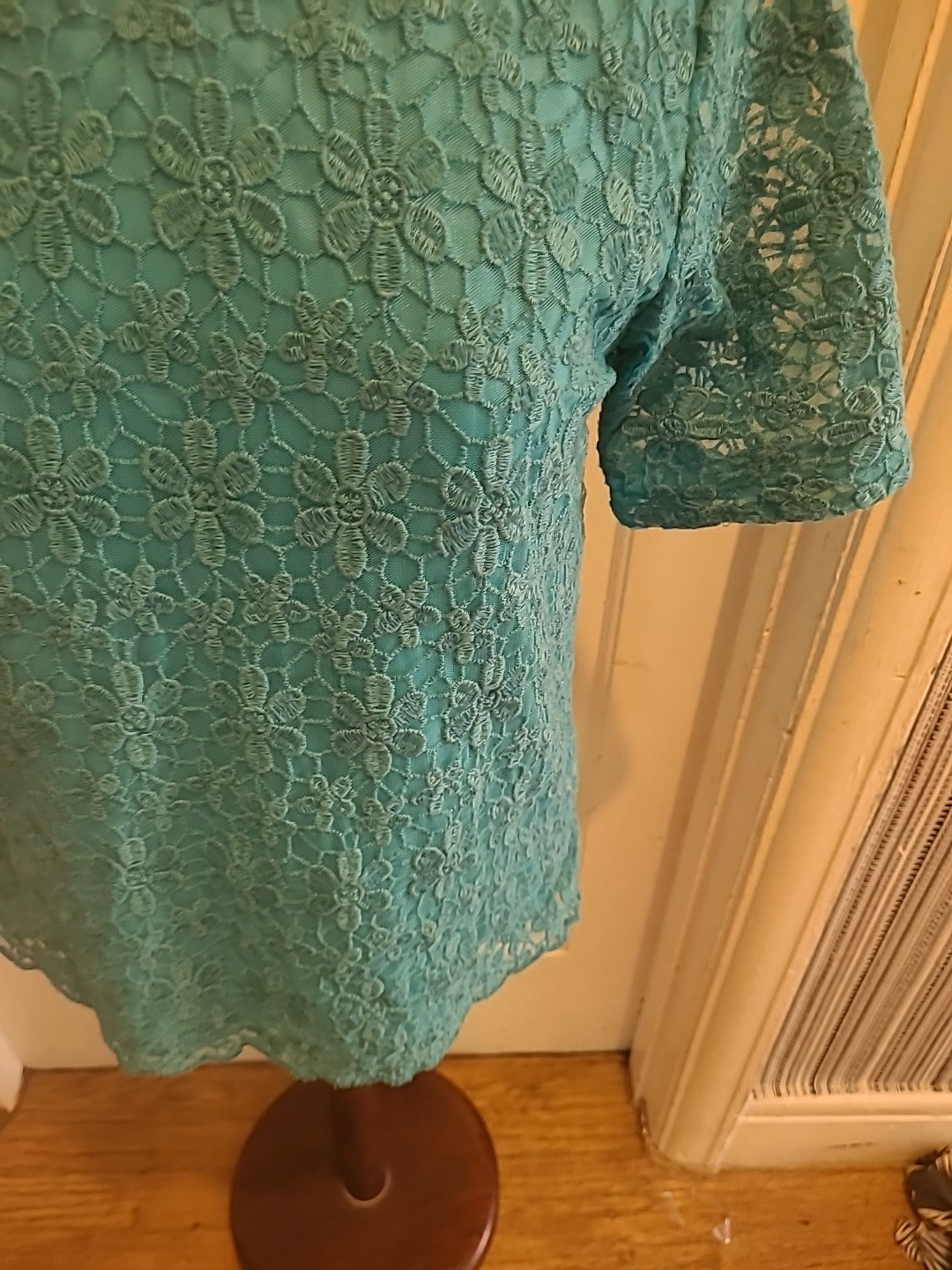 Ladies Emma Blake Size 12 Turquoise Lace Lined Short Sleeved Blouse