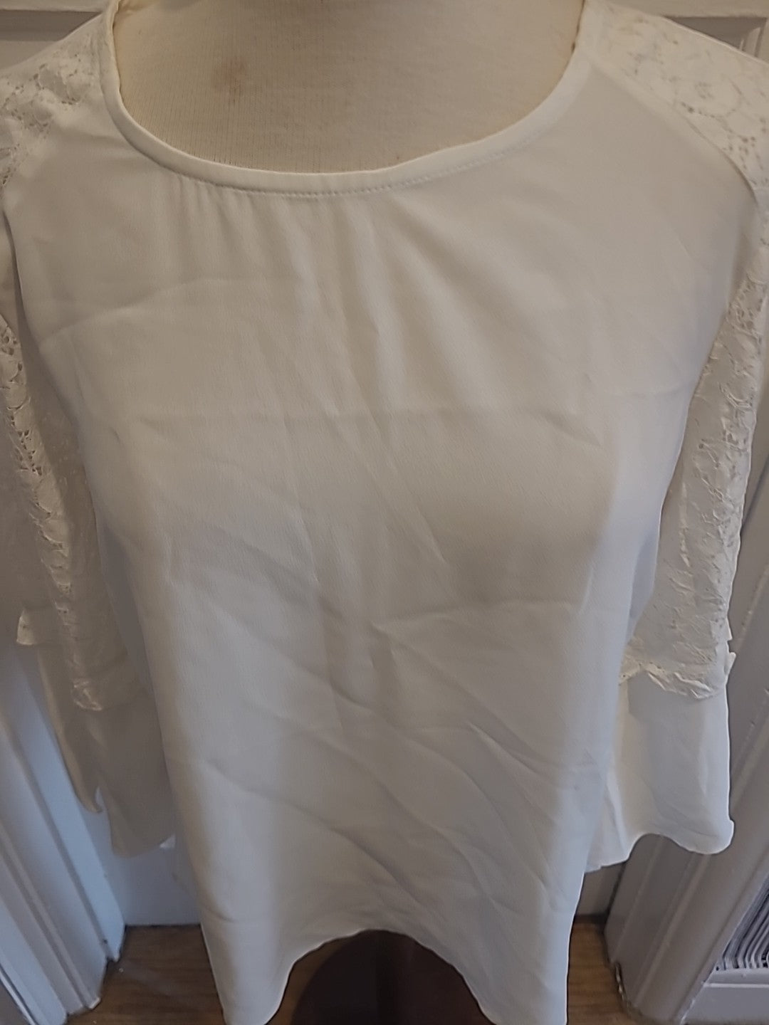 Brand New Ladies Cotton Traders Size 12 Ivory Lace Sleeved Blouse