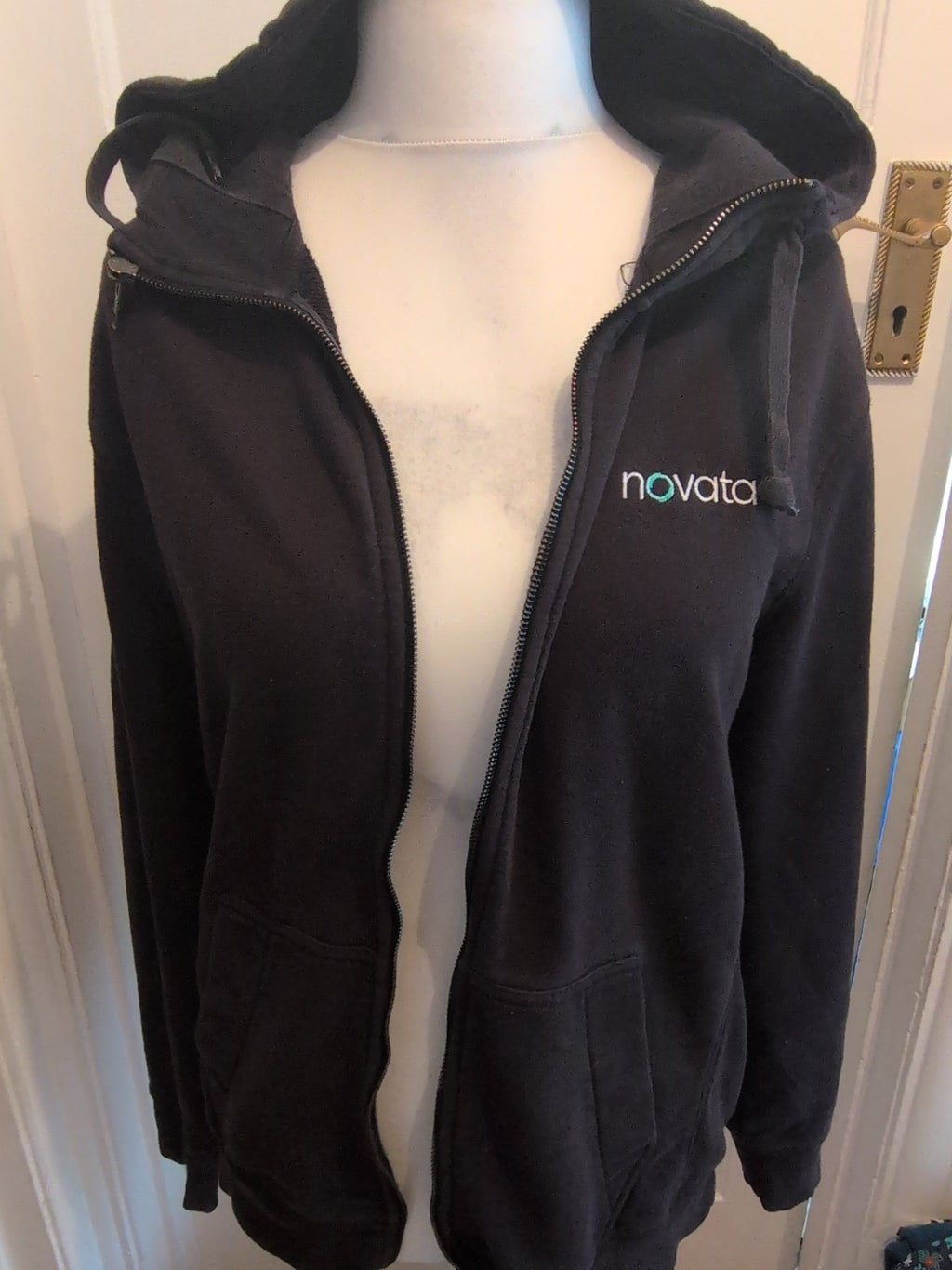 New Era Large Black Full Zip Hoodie