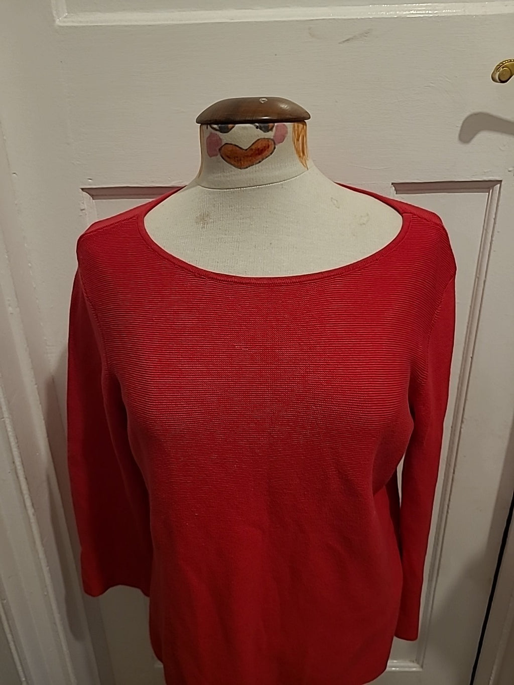 Ladies Hobbs Size Medium Cerise Long Sleeved Jumper