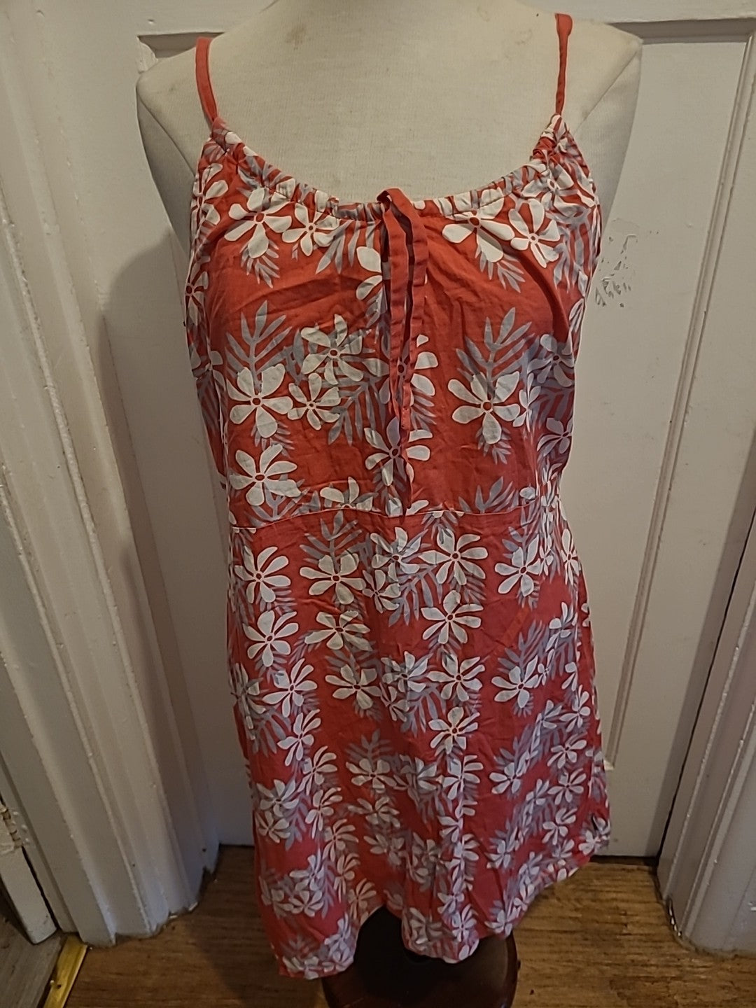 Ladies Trespass Size Large Pink/White/Grey Sleeveless Strappy Dress