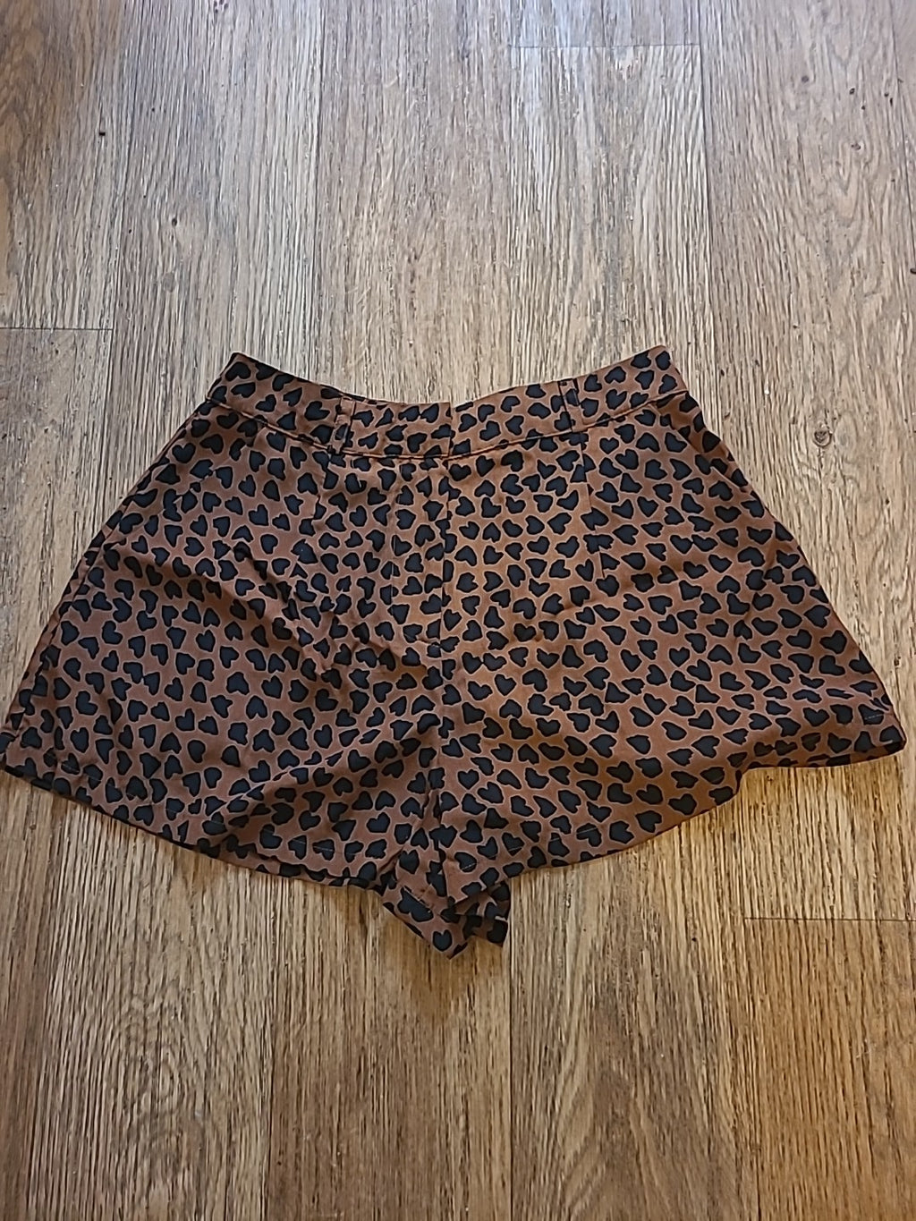 Ladies Size Small Brown Black Leopard Print Style Shorts