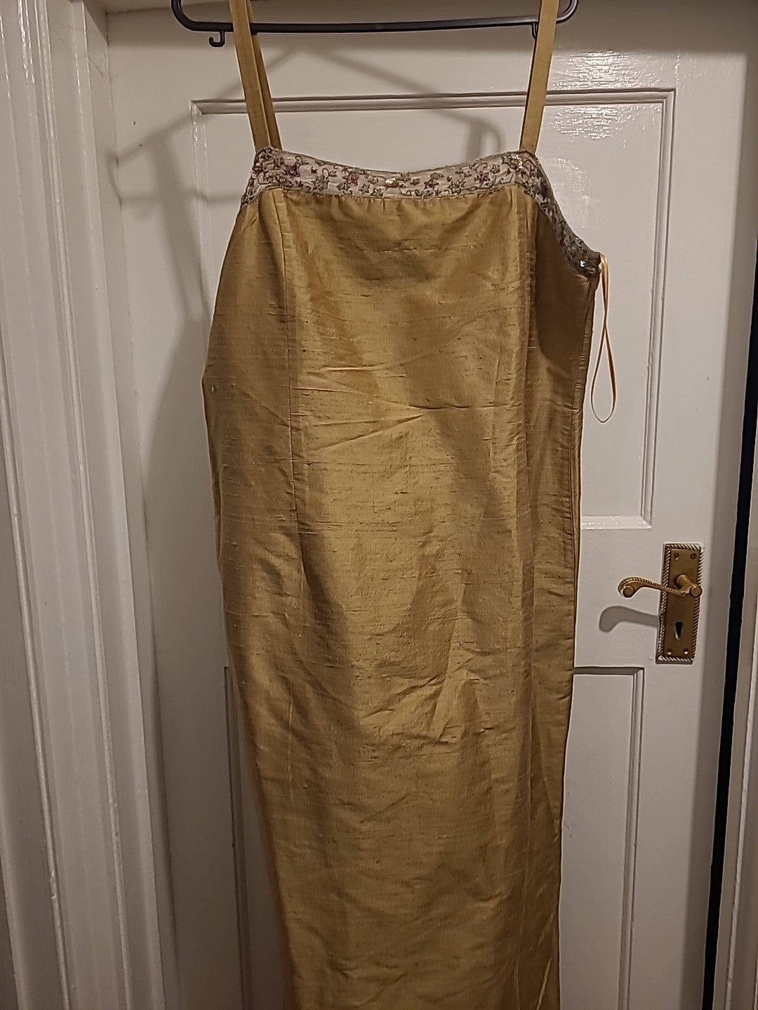 Ladies Gina Bacconi Size M/L Gold Long Length Dress