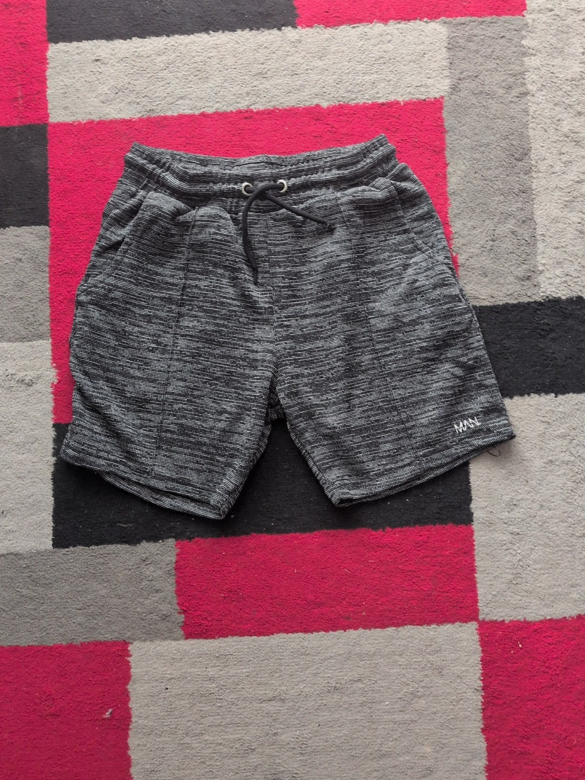 Mens Boohoo Man Size Medium Black Fleck Shorts