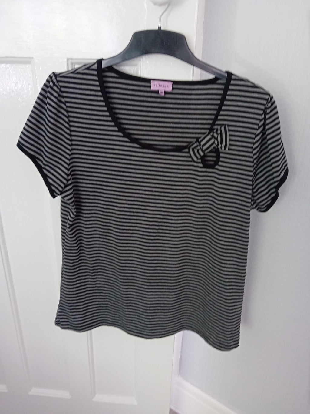 Ladies Epilogue Striped T.shirt Size 16 Free Delivery