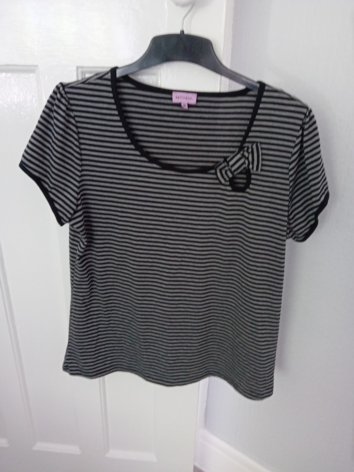 Ladies Epilogue Striped T.shirt Size 16 Free Delivery