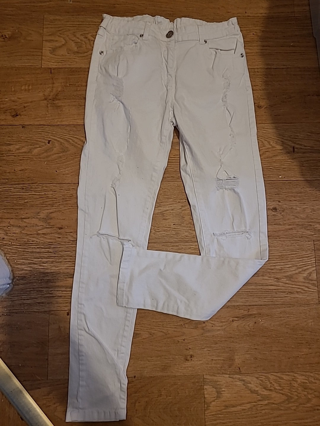 Ladies Quiz Size 12 Approx White Ripped Denim Jeans
