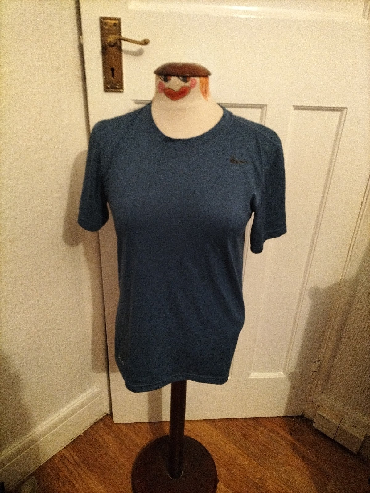 Mens Nike Tee Size Small Navy Blue Short Sleeve Tee