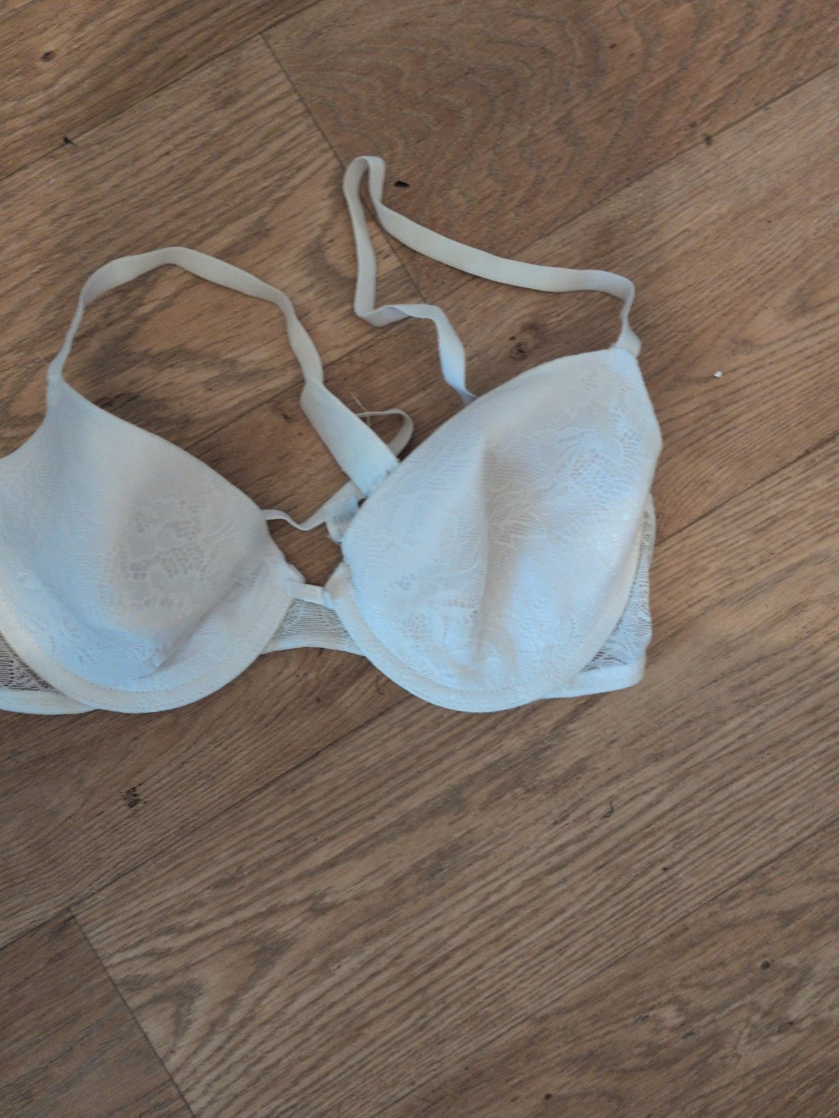 Secret Possessions 34C White Padded Floral Lace Underwires Bra