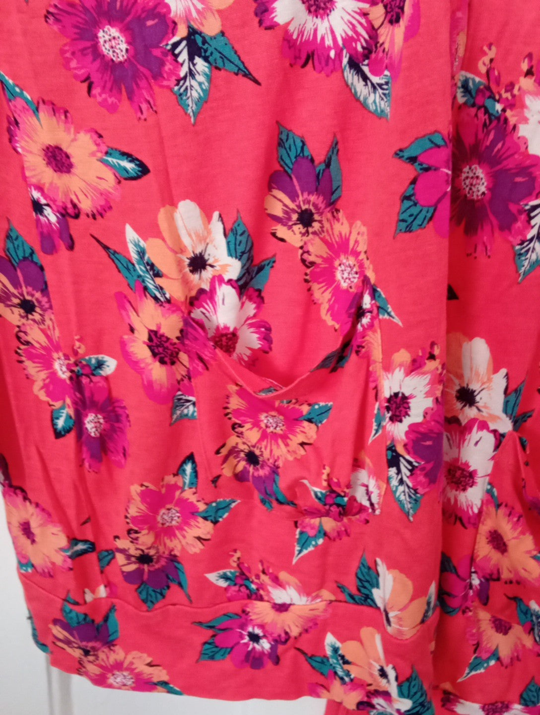 Ladies Floral Light Weight Jacket Size 16 BEYOU