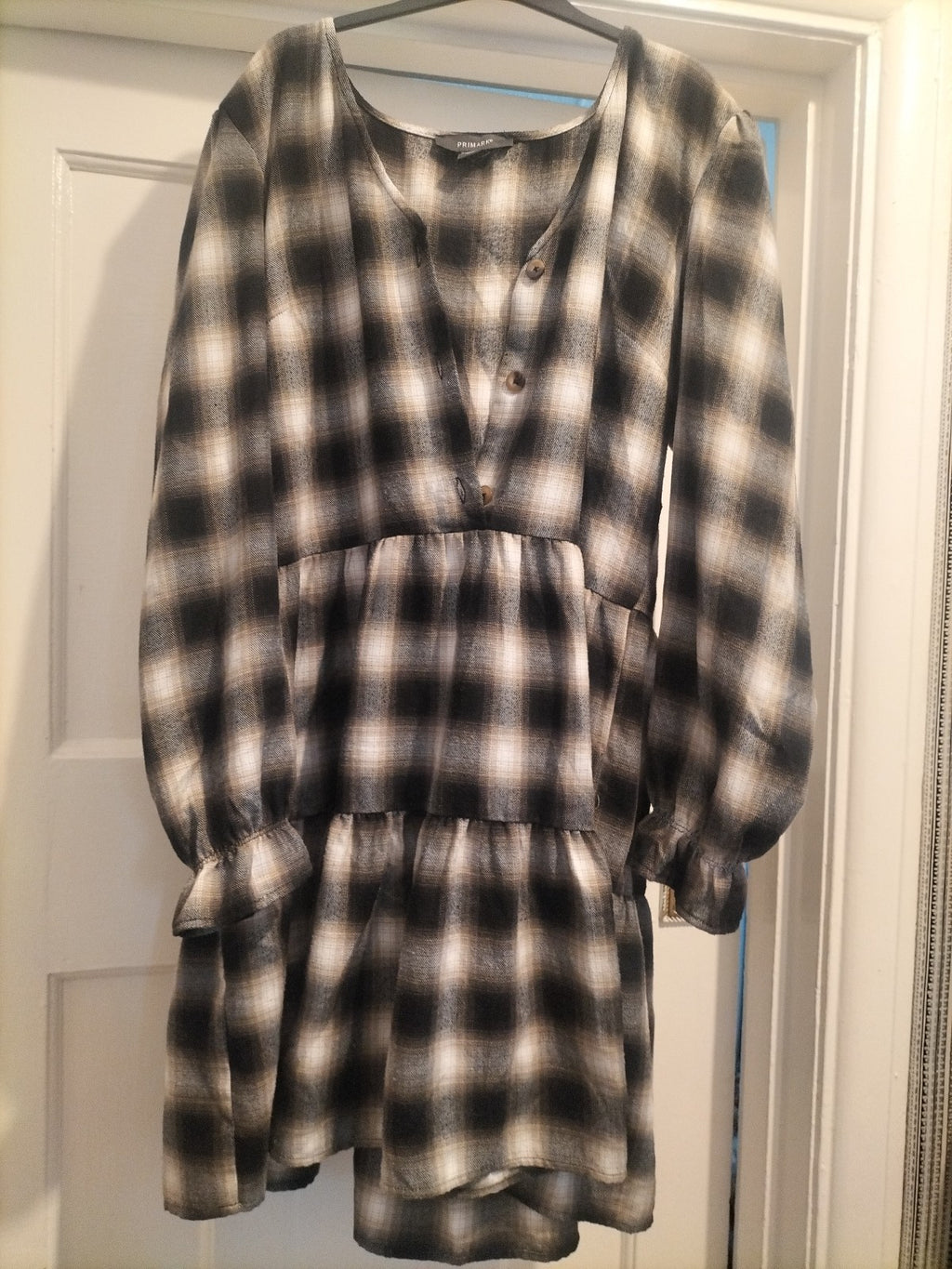 Ladies Primark Size 12 Black/Grey/White Buttoned Flare Dress