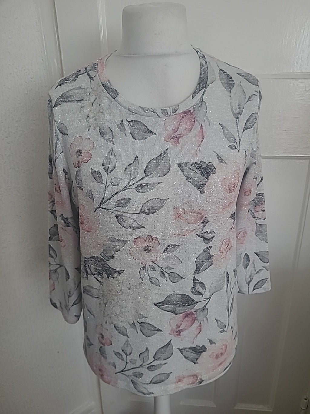 Tu 12 Pink/Ivory/Green Floral Shimmery Blouse