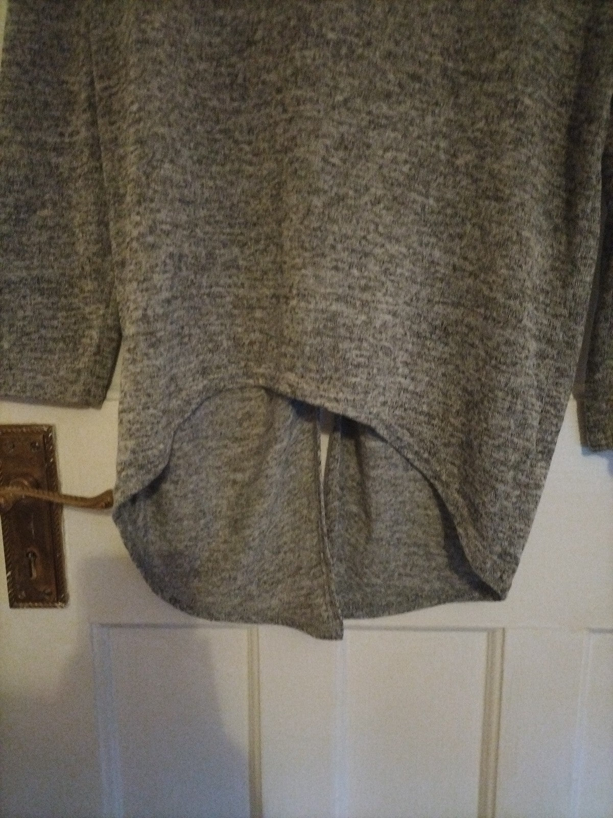 Ladies Miss Selfridge Size 8 Grey 3/4 Sleeved Top