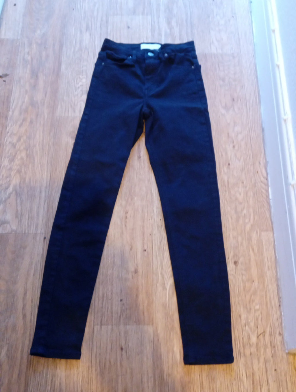 Ladies Topshop Size 25x32 Black Denim Jeans