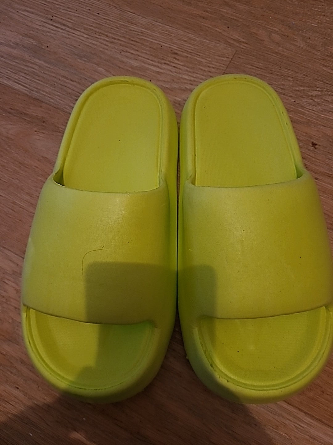 Unisex Size Euro 40-41 Lime Slip On Flips Flops
