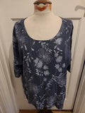 Ladies Size 2XL Grey/White Floral Short Sleeved Tshirt
