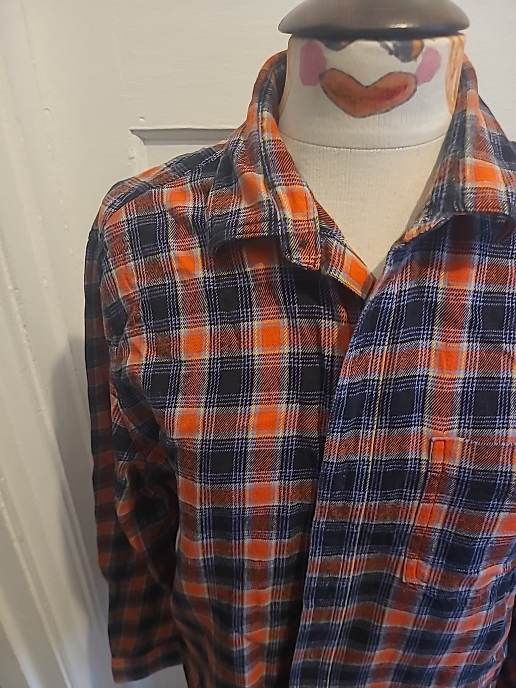 Mens Amazon Essentials Size Medium Navy Red Check Long Sleeved Shirt