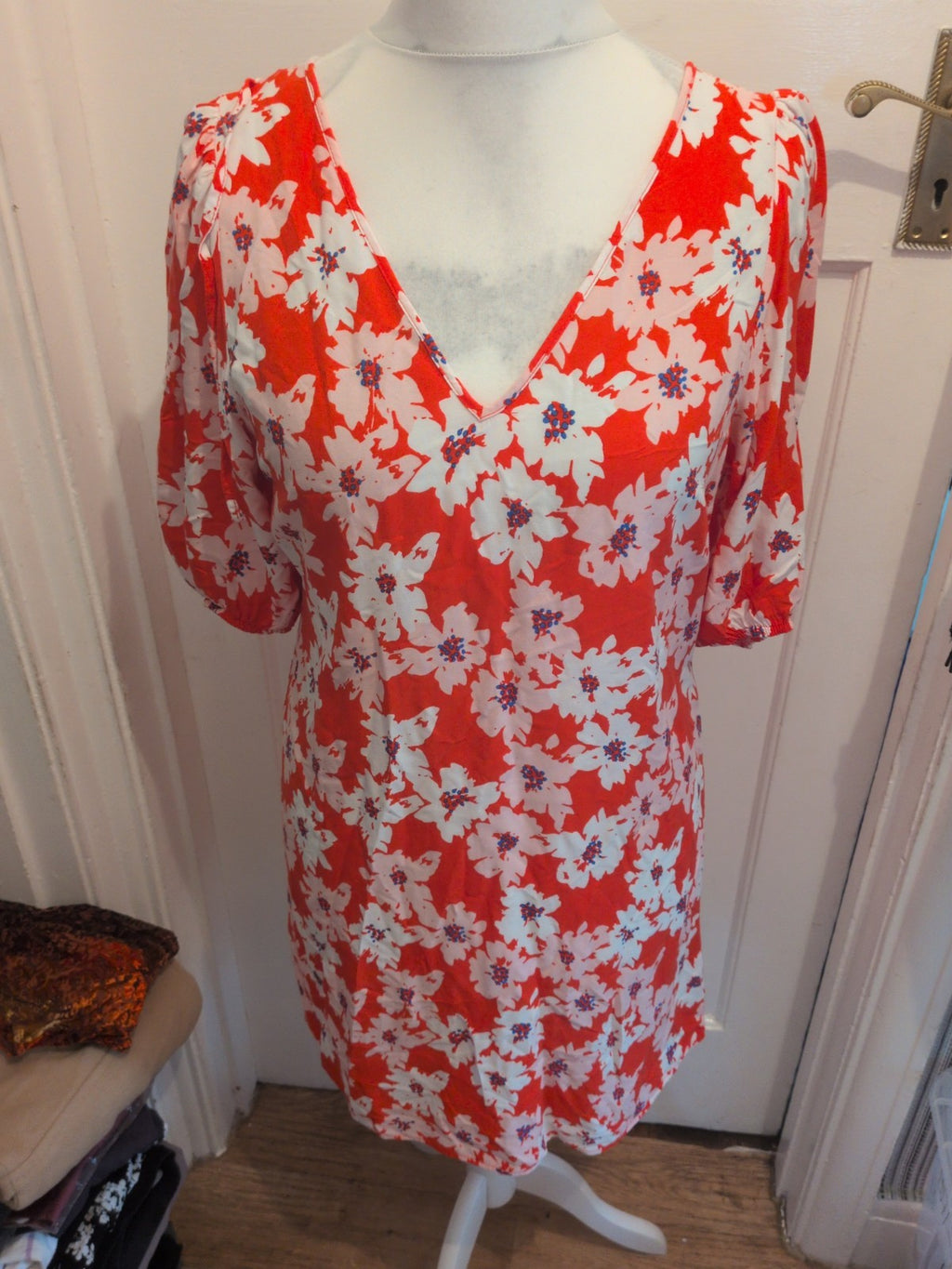 George 12 Red And White With Blue Floral Short Sleeve Dress