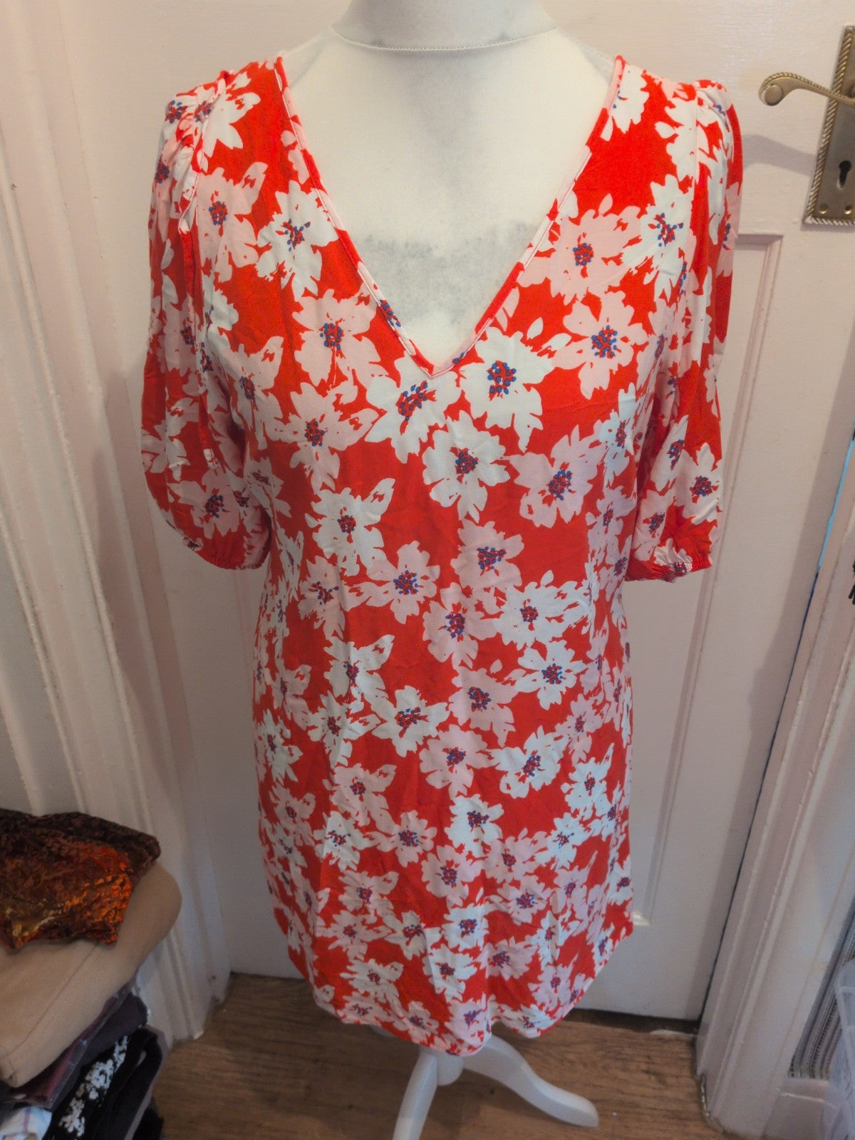George 12 Red And White With Blue Floral Short Sleeve Dress