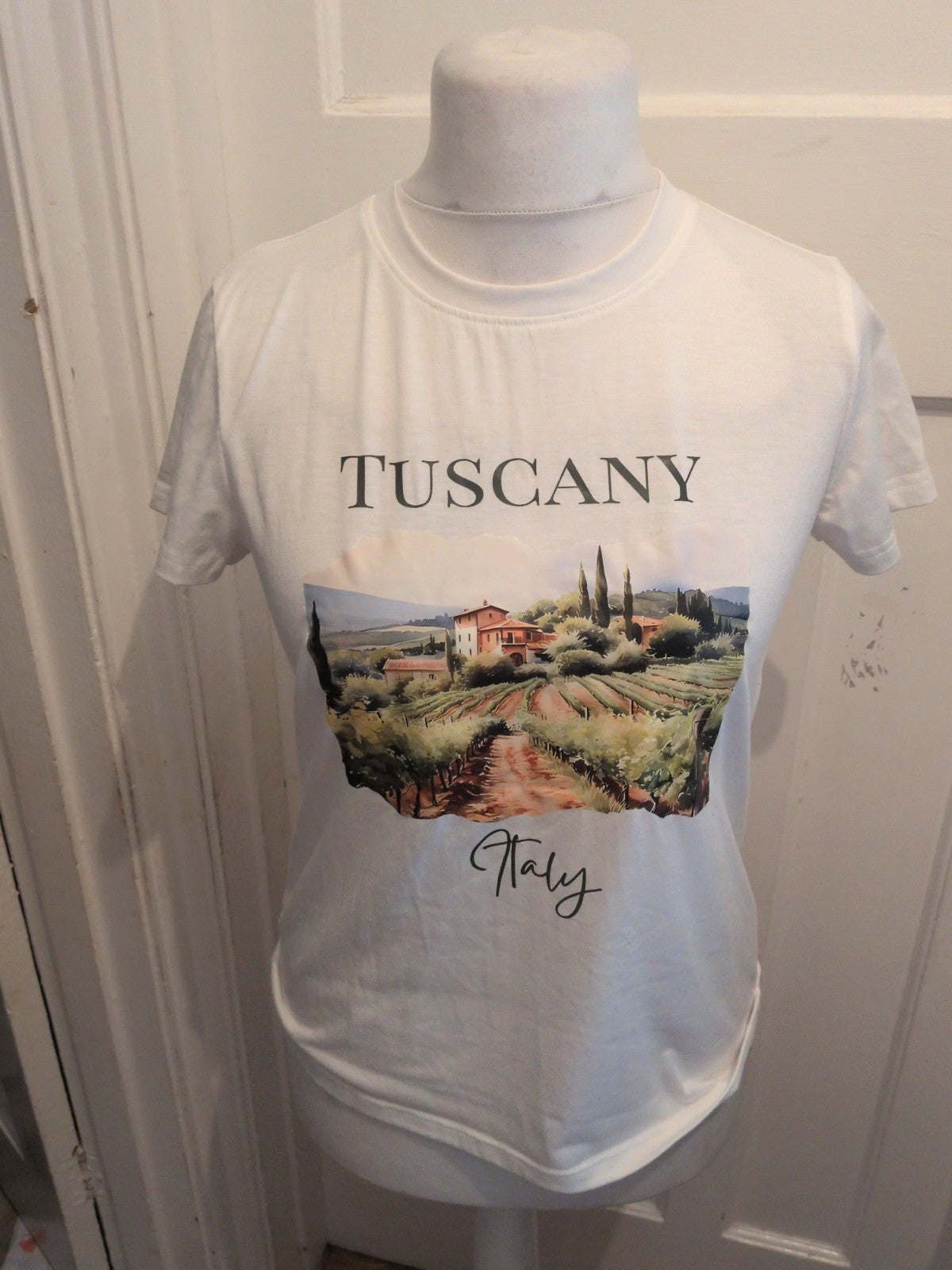 Ladies Small White Tuscany Short Sleeve T-shirt