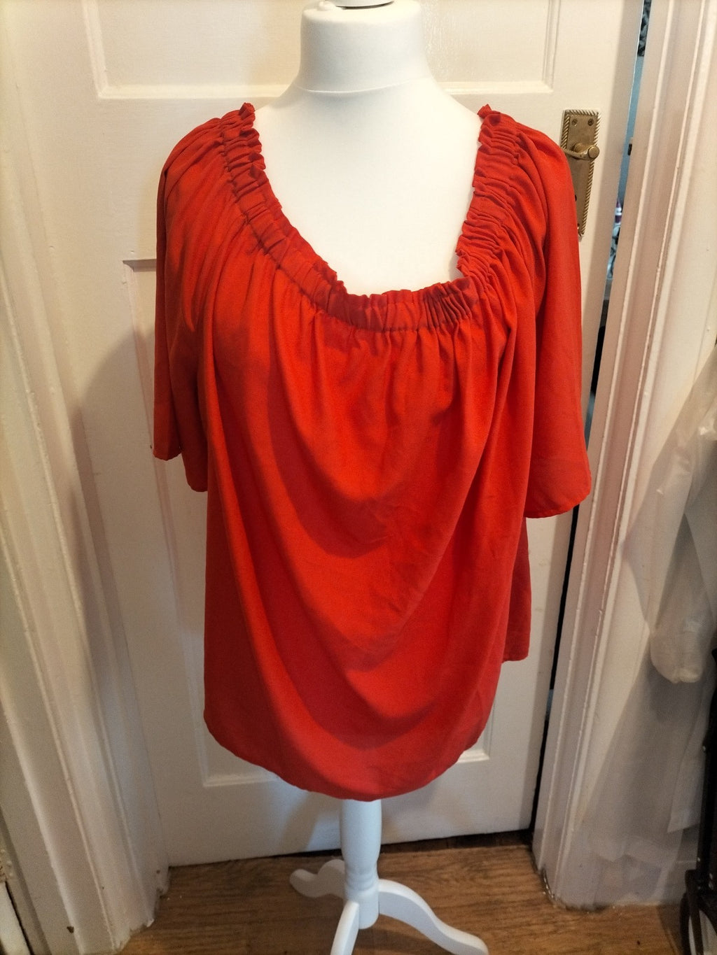 Ladies Simplybe Size 32 Orange Short Sleeved Top