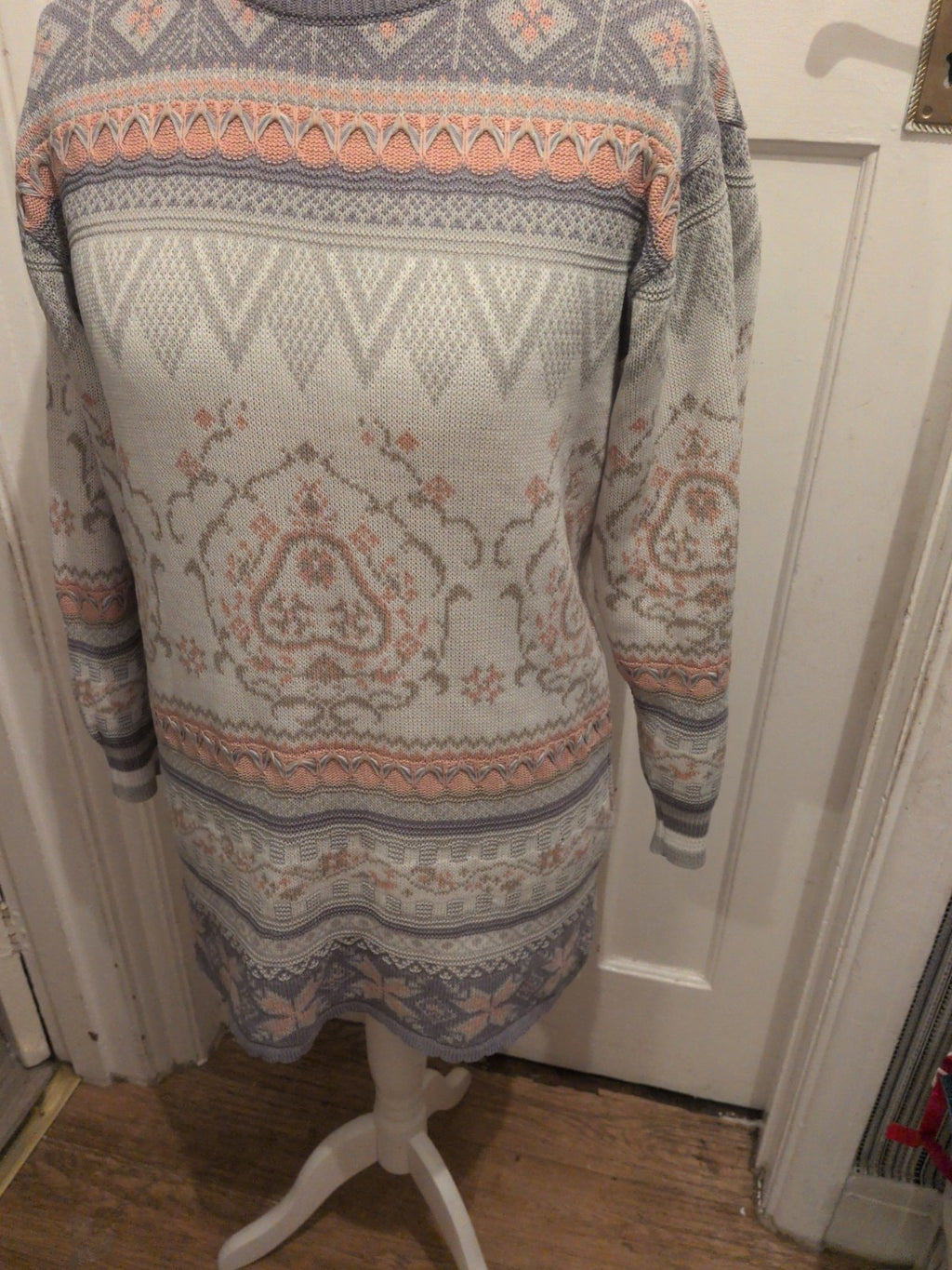 Ladies Amari Size 10-12 Pink And Grey Long Sleeve Pullover Jumper