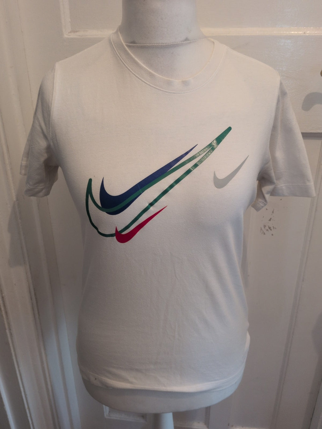 Nike Youth XL White Print Short Sleeve T-shirt