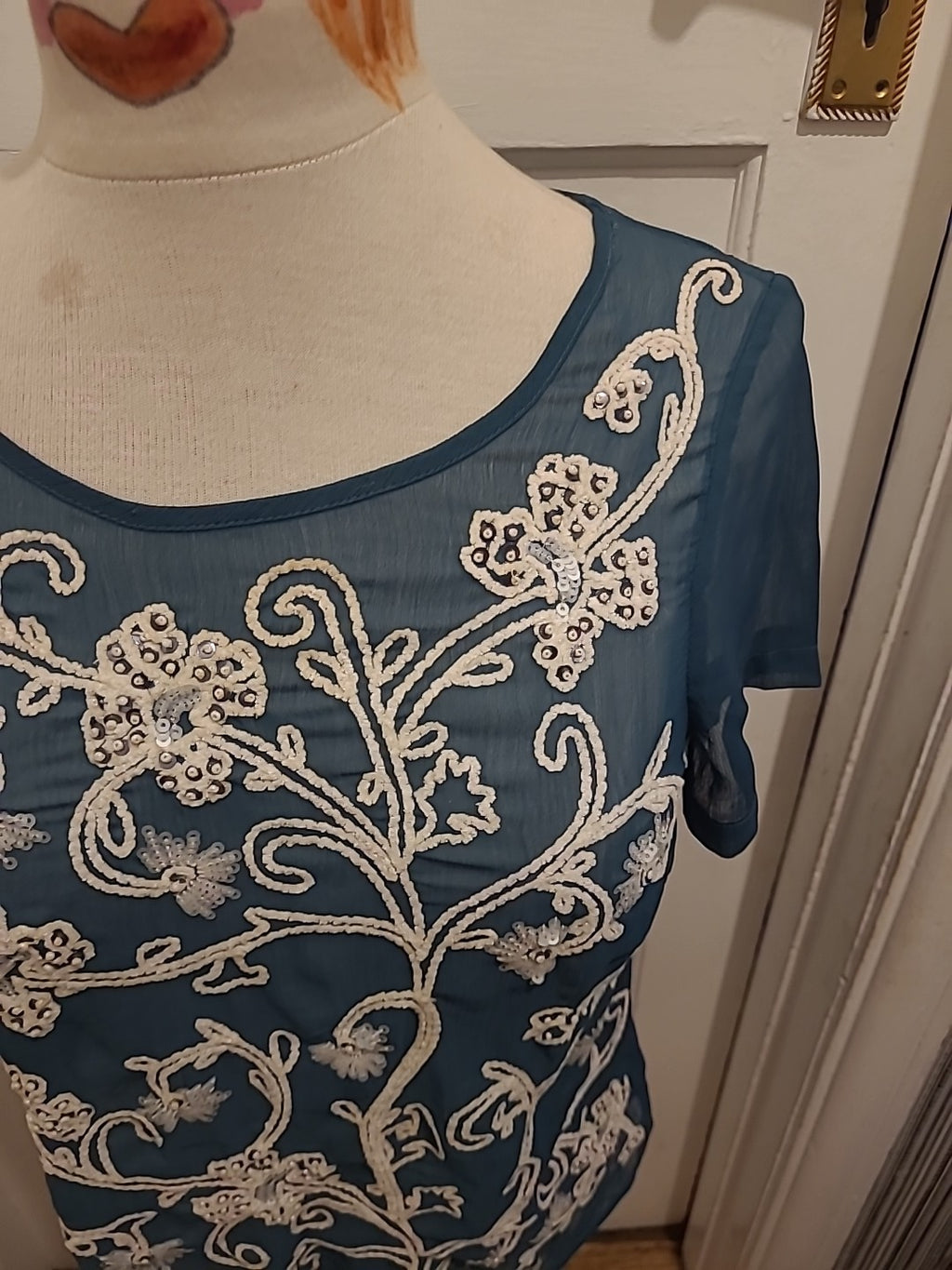 Ladies Monsoon Size 8 Teal With White Embroidery Short Sleeved Tshirt