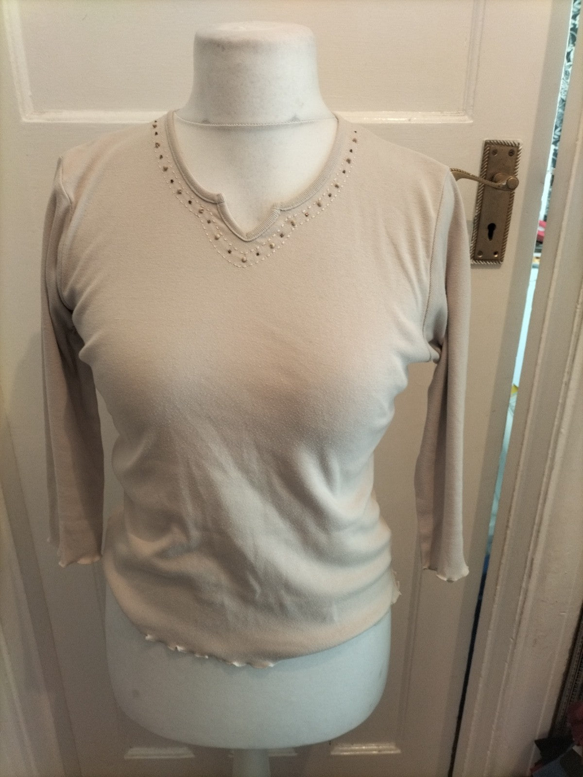 Tigi 10-12 Pale Beige Patterned Neck Long Sleeved Blouse