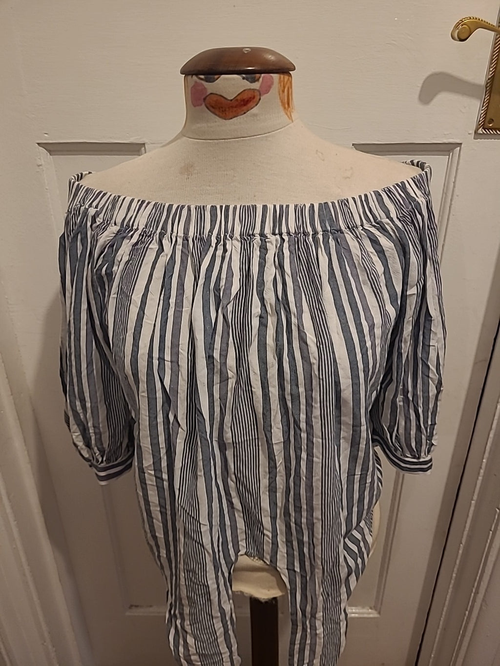 Ladies New Look Size 10 Grey White Striped Elasticated Hem Blouse