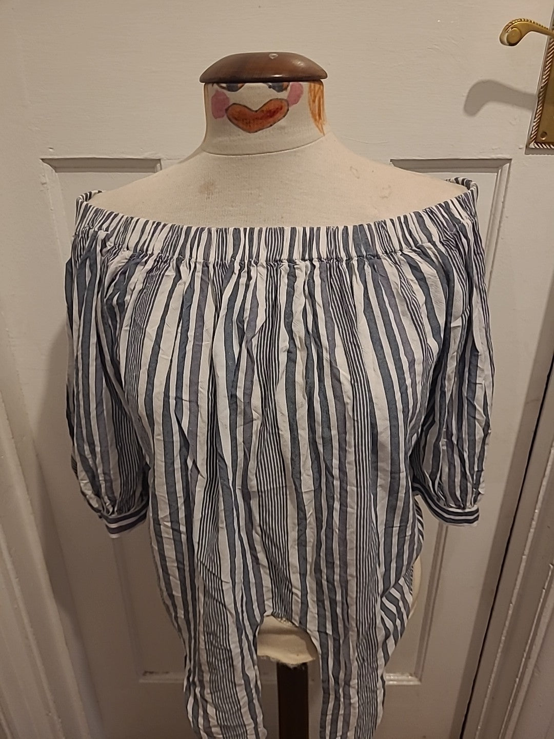 Ladies New Look Size 10 Grey White Striped Elasticated Hem Blouse