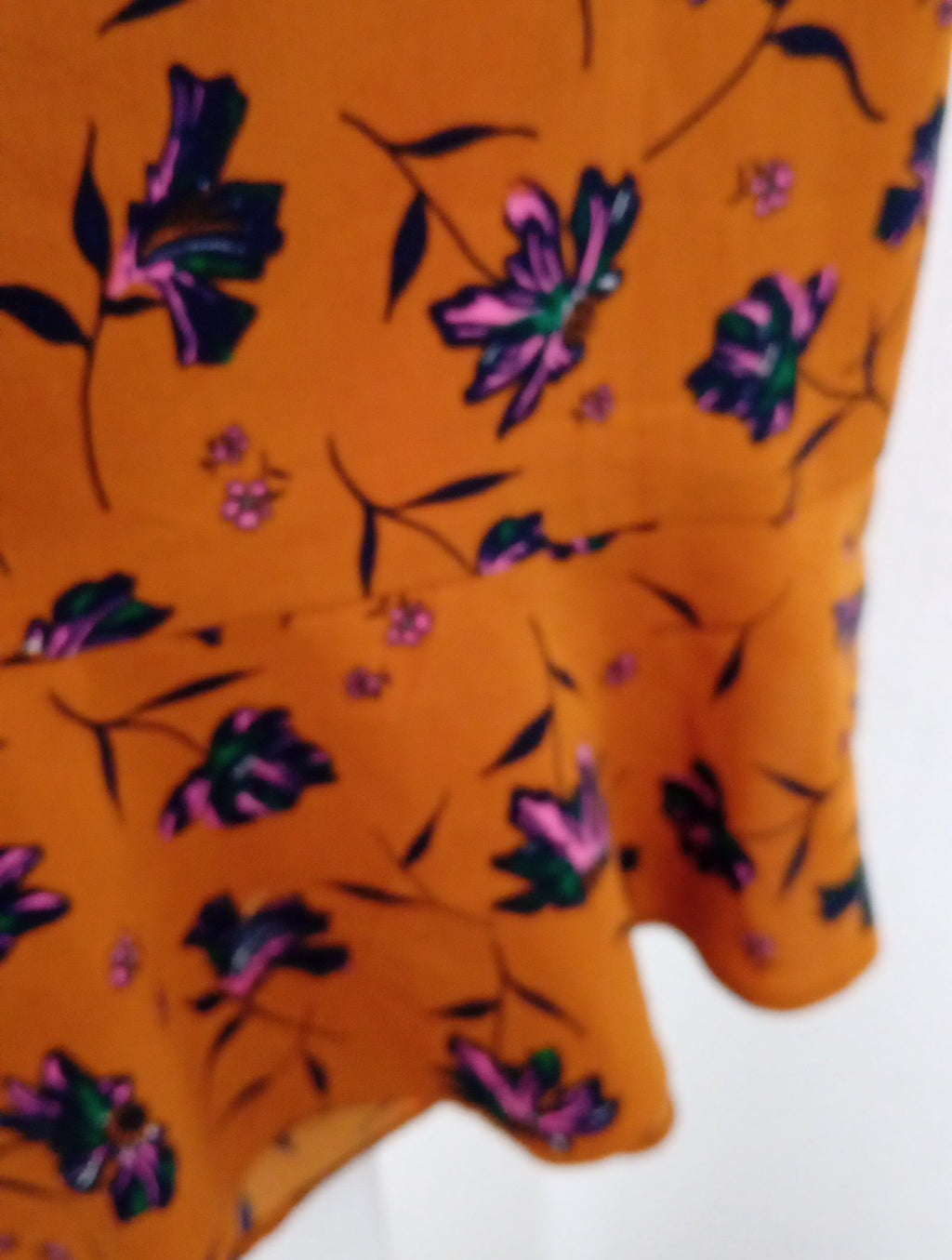 Ladies  Brand New Size 12 Floral Skirt Mustard